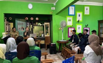 Seminar Penguatan Soft Skill Mahasiswa di Rumah Kearifan