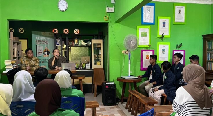 Seminar Penguatan Soft Skill Mahasiswa di Rumah Kearifan