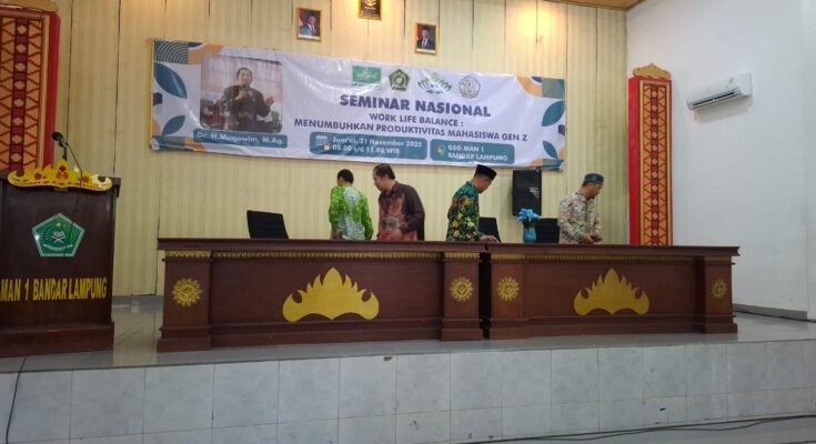 Seminar "Work Life Balance and Wellbeing" di MAN 1 Bandar Lampung