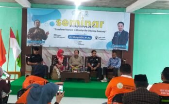 Seminar Nasional Transform Yourself to Develop Creative Economy